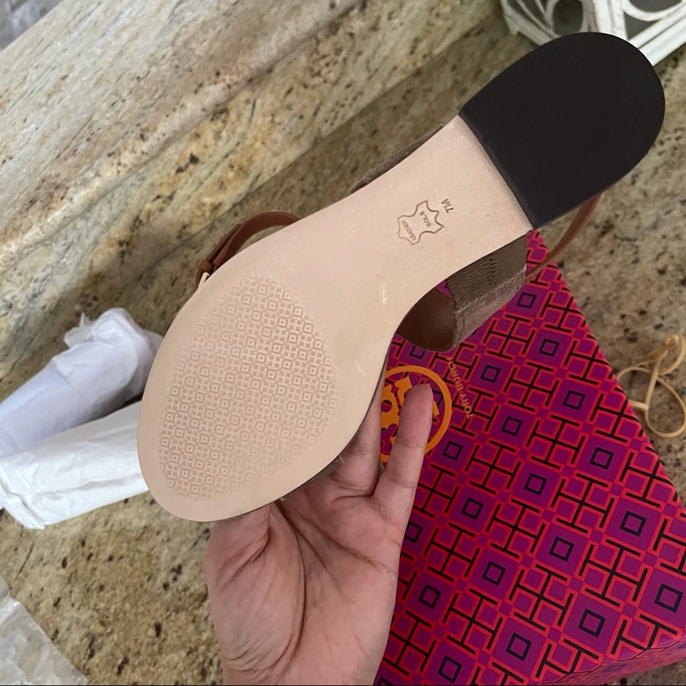 New Tory Burch sandal ❤️ - Picture 5 of 11
